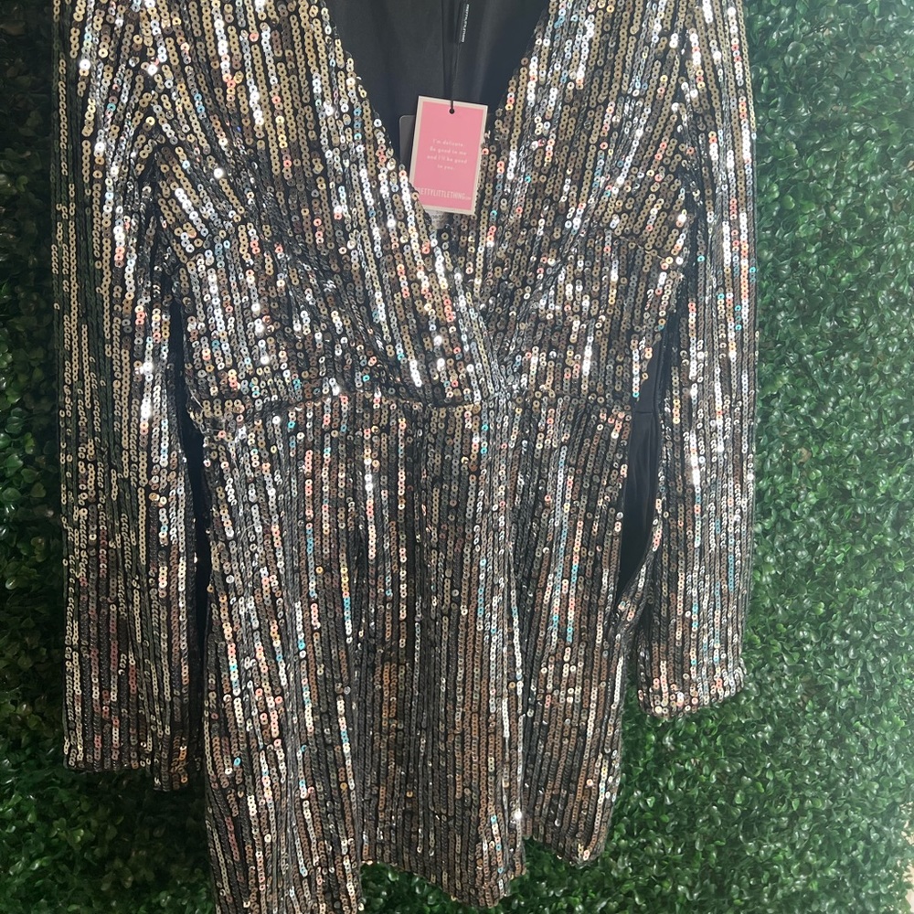 PrettyLittleThing Silver Sequin Bodycon Romper Size 8US or 12UK BRAND NEW